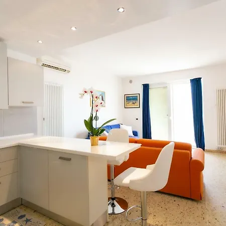 Le Murrine Frontemare Seaview Apartman *